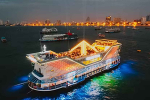 Pattaya Oriental Princess-kryssning med middagsbuffé och show