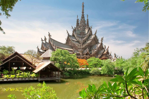 Pattaya: Wstęp do Sanktuarium Prawdy z wycieczką z przewodnikiem