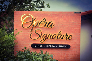 pasto stellato e canto dell'opera all'Opéra Signature di Pattaya