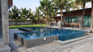 Bigland Pool Villa Bangsaray