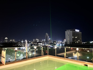 Dancenter Luxury Underwater World Pattaya