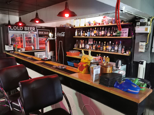 Dive Bar