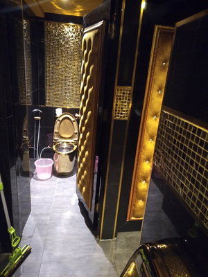 High Rollers Sports Bar And Gentleman's Club