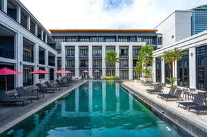 One Patio Hotel