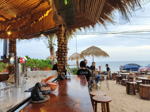 O'Sea Beach Bar โอซี บีช บาร์ ระยอง