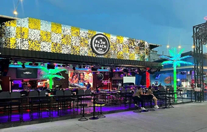 Palm Beach Bar Tree Town Pattaya