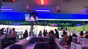 Sky Music Bar soi7