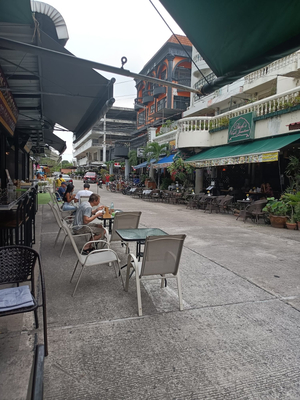 SUPERTOWN Jomtien Walking Street arc