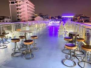 The Roof - Bar & Diner