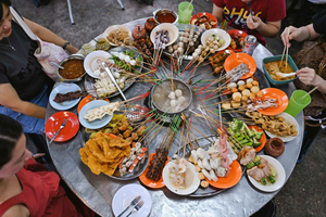 Ayer Itam: Kek Lok Si, Laksas, cena di street food Lok Lok