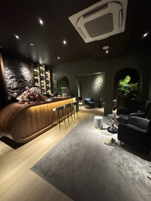 De' Refflesia Wellness Center
