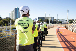 Perth: Swan River Bridges and City Segway Tour