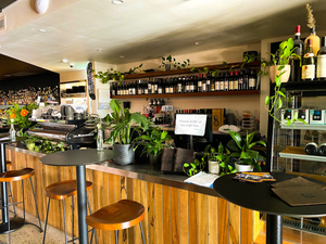 Lyric's Bar (Lyric Lane)