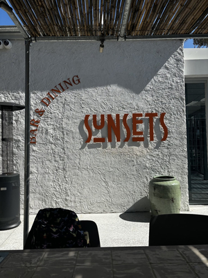Sunsets Bar & Dining