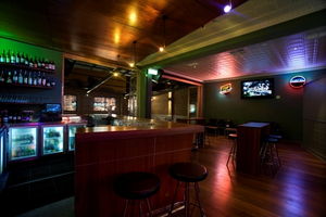 Universal Bar