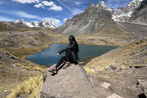 Cusco: Ausangate 7 Lakes Hike & Pacchanta Weaving Tour