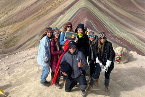 Cusco: Guided tour of the Mountain of Colors on horseback or by dirt bike with meals