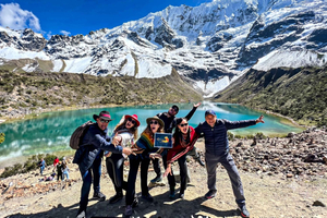 Cusco: Excursão turística a cavalo à Lagoa Humantay mais café da manhã e buffet de almoço.