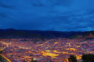 Cusco: Tour noturno de lendas e história com Pisco Sour