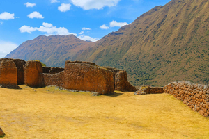Cusco: Fottur i den hellige dalen Pumamarca med lunsj