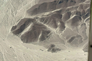 Vanuit Lima hele dag Nasca Lijnen en gedenkwaardige Huacachina oase