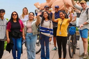 Lima: Byrundtur i Miraflores og det historiske centrum med is og pisco