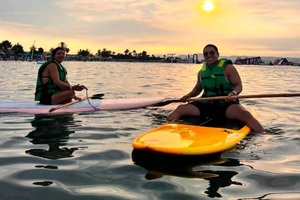 Seikkailu Paracasin venesatamassa: SUP-lautailua lahdella + Ballestas-saaret