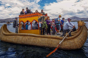 Puno: Full-Day Tour to Uros Floating Islands & Amantani