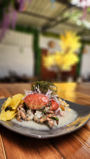 AQNTA restaurant y cevichería