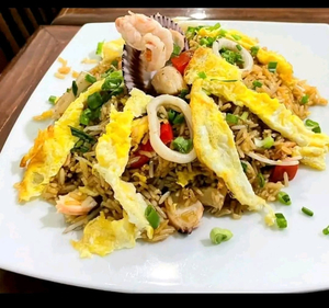 Cevichería Mar y Tierra