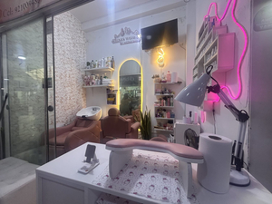 Shines Woman Salón y Spa