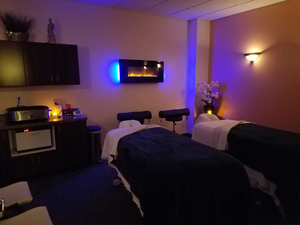 Hand & Stone Massage and Facial Spa