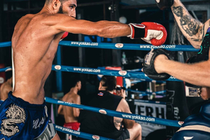 1-dags Muay Thai-træning hos Powerhouse Phuket