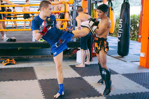1-dags Muay Thai-træningslejr hos Revolution