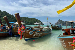 5-Day Phi Phi and Promthep Cape Tour