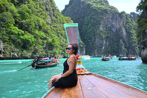 From Krabi: Phuket Transfer with Phi Phi Longtail Boat Tour