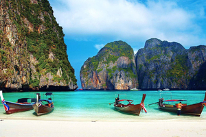 From Phuket - Phi Phi Islands, Maya Bay, and Khai Nok Tour