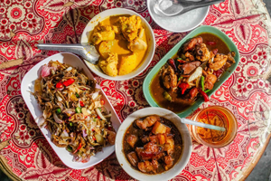 Phuket: Baba Tastes Food Tour with 15+ Tastings