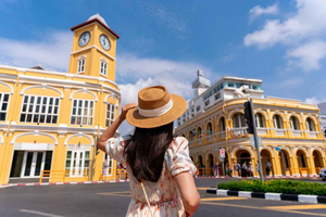 Phuket Old Town: Private Photoshoot