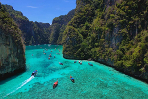 Phuket: Phi Phi Maya Bamboo Island By Speed Catamaran