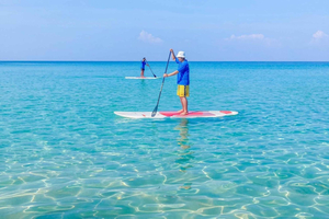 Phuket: Stand-Up Paddleboard Experiences at Bangtao Beach
