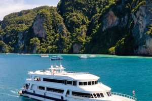 Phuket: Transfer from Airport and Ferry to Phi Phi Island