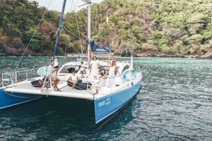 Privat katamarantur med kajaksejlads og snorkling