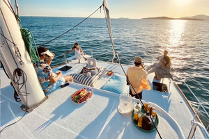 Private Catamaran to Raya and Banana Beach