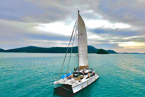 Privat katamaran-sejlads til Phi Phi Island