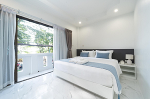 Brickotel Naithon beach