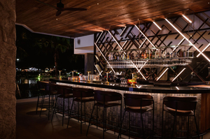 Issara Restaurant & Bar – Boat Avenue