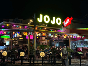 Jo Jo Bar