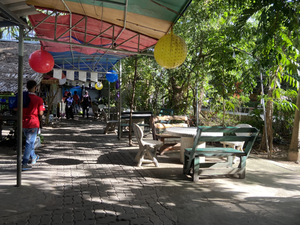 Mor Mu Dong Restaurant
