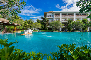 Naithonburi Beach Resort